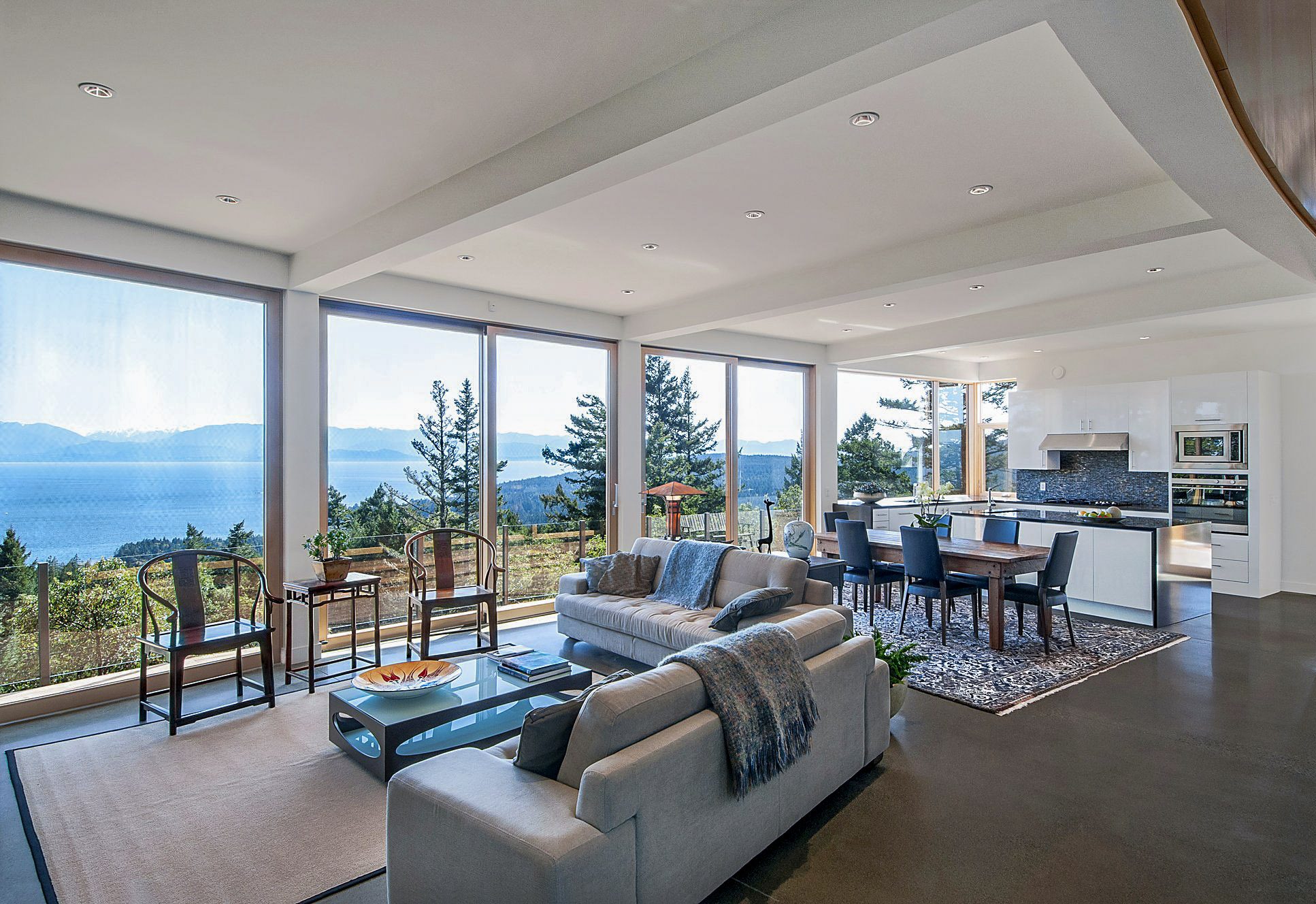 Mountain Top — interior and exterior by C&W Campbell
