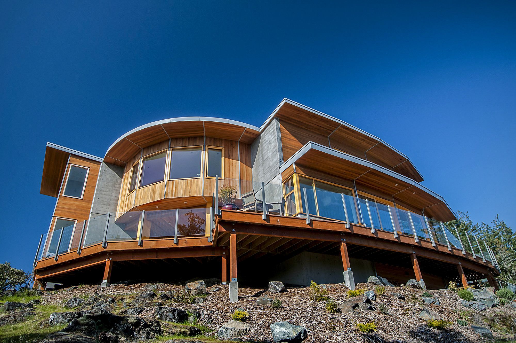 Mountain Top by C&W Campbell, Victoria · Custom Home