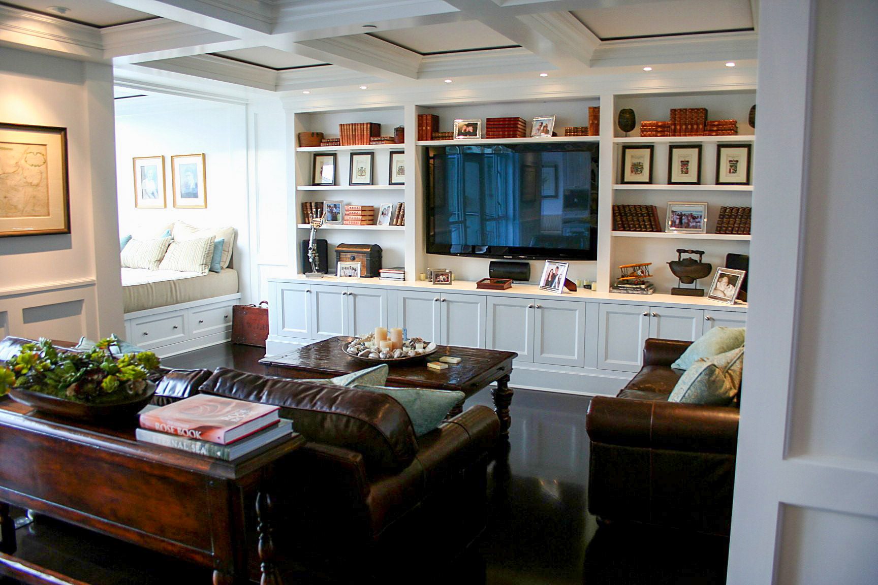 Shoal Point Penthouse — interior and exterior by C&W Campbell